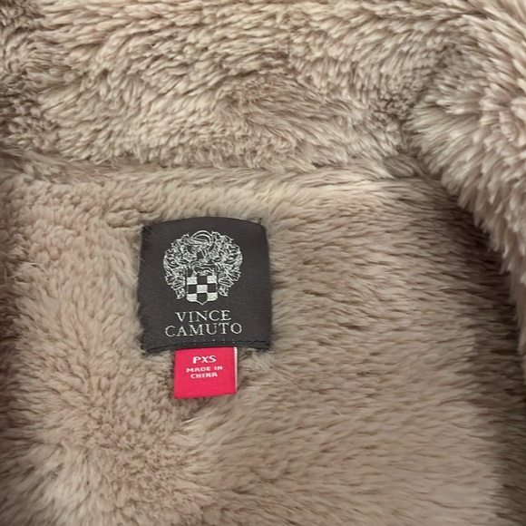 Vince Camuto faux leather jacket - Picture 3 of 4